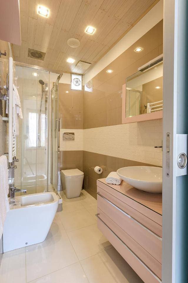 Foto 6 von 33: Two-Bedroom Apartment