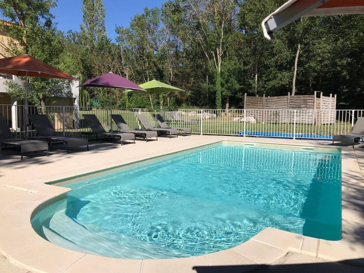 Suite Home Aix en Provence Sud 1