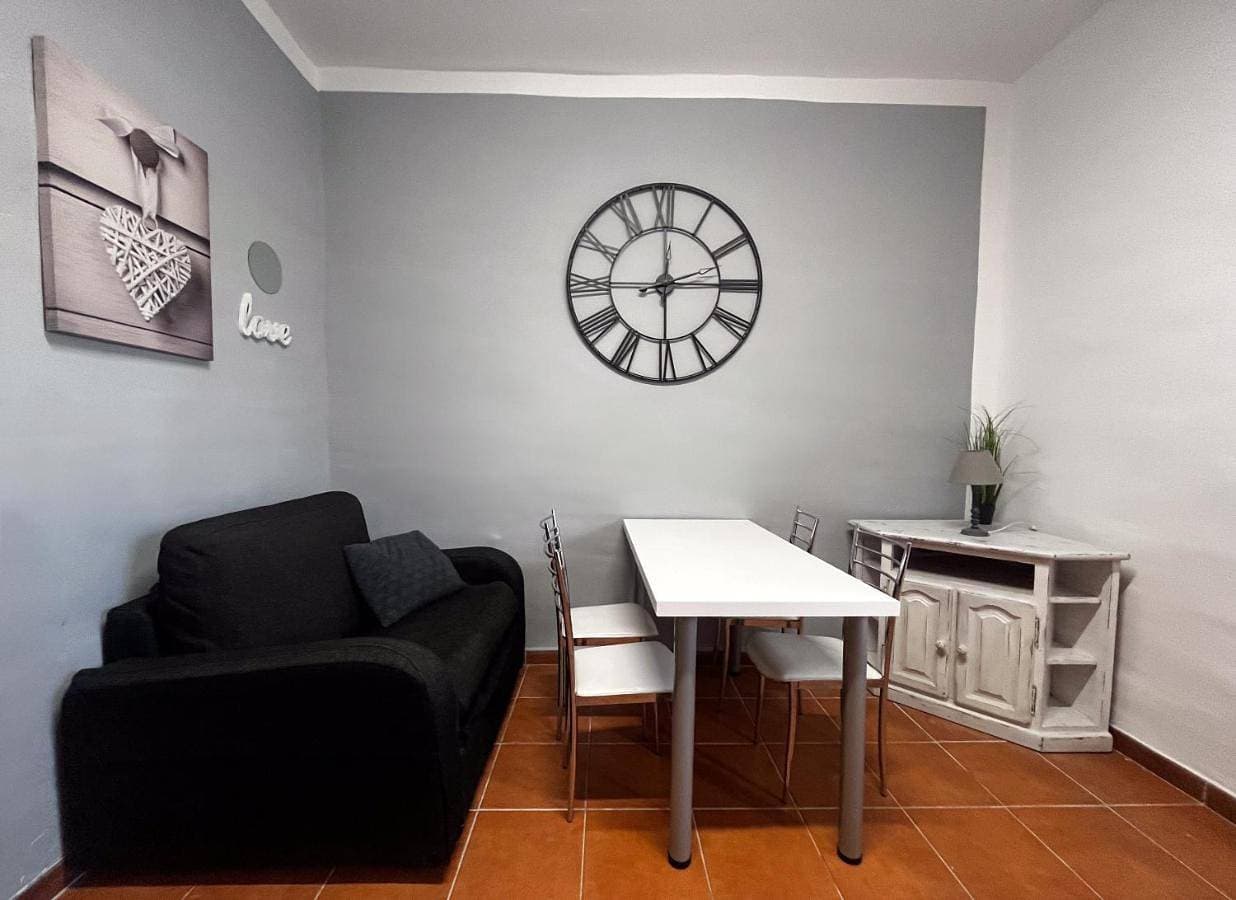Foto 5 von 12: One-Bedroom Apartment