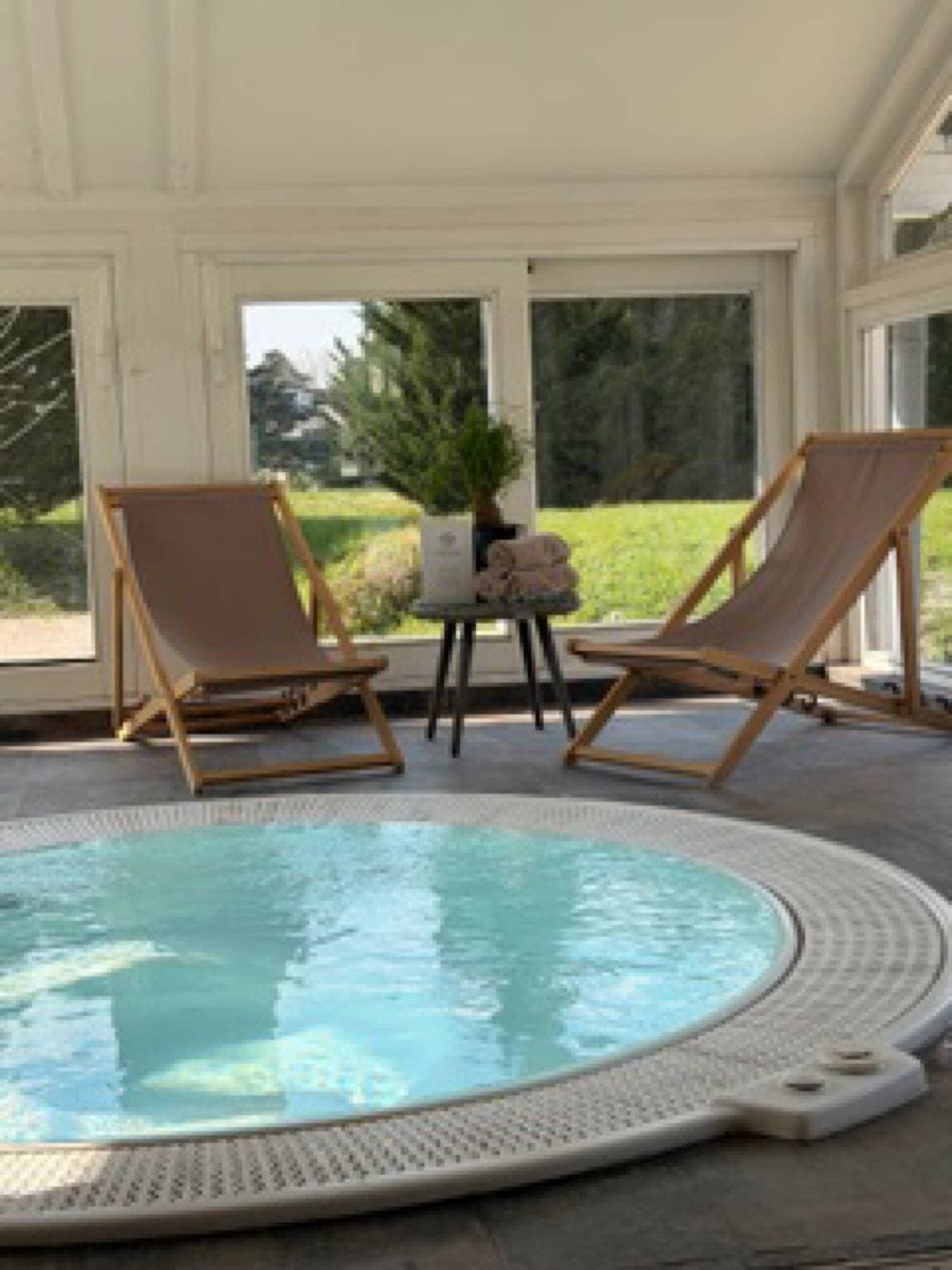 Foto 2 von 10: Glamping „Warme Jurte“ mit privater Terrasse und gemeinsamem Garten