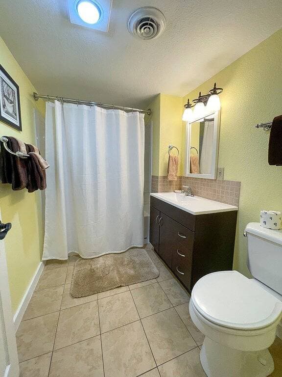 Foto 5 von 18: Hope's Cottage-Walk to the Casino! Wifi available & Motorcycle Friendly