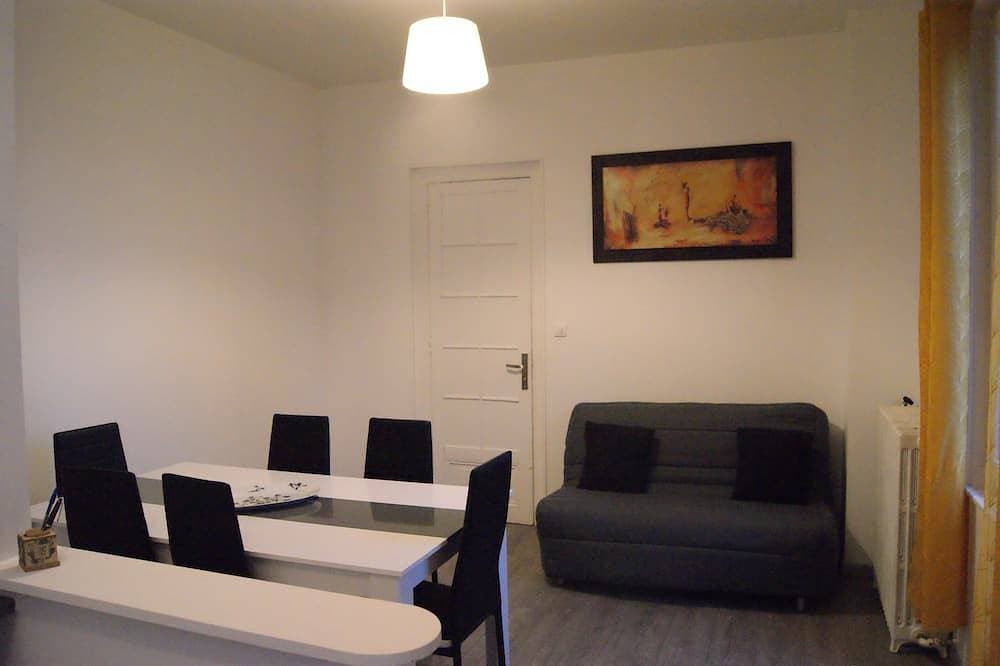 Foto 9 von 14: Newly renovated apartment in manor house, very close to town center