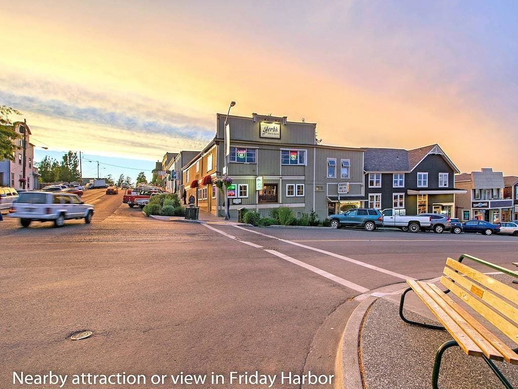 Foto 7 von 40: Neu Gelistet! In Der Stadt. Cannery Inn - Lummi