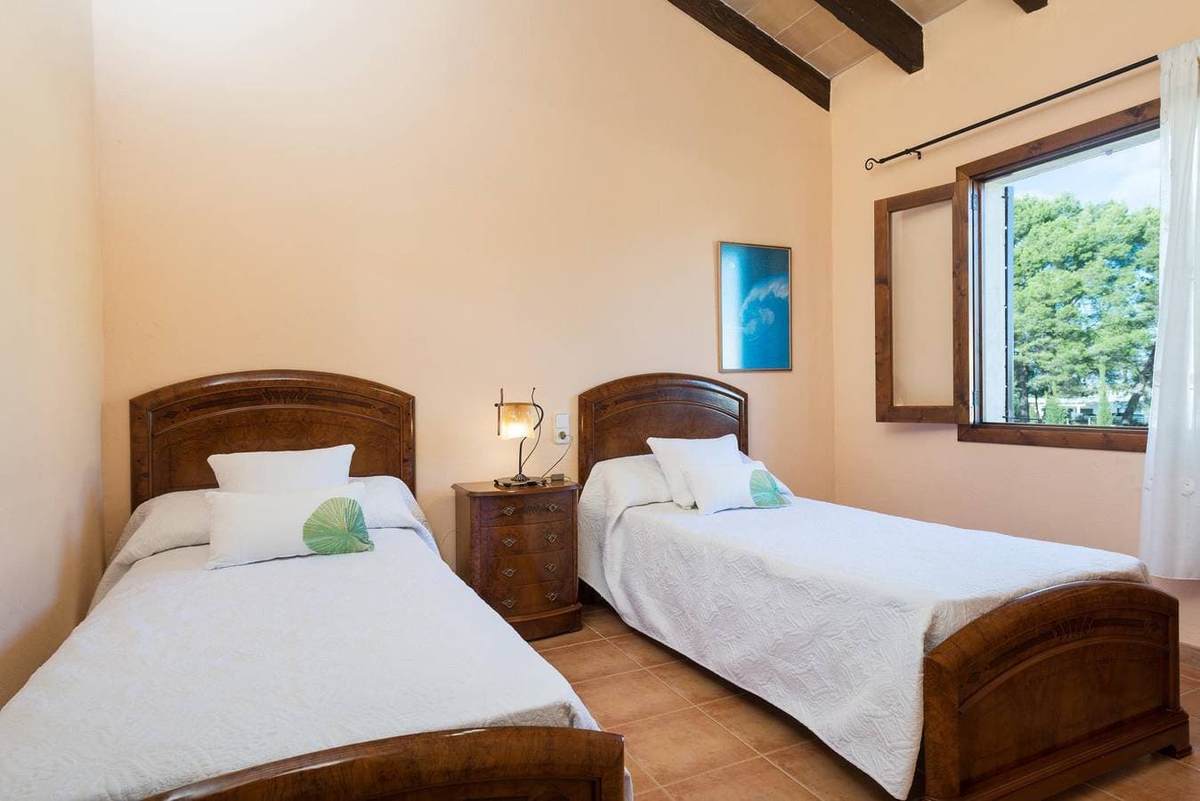 Foto 12 von 33: Alga Marina - Fantastisches Haus mit schöner Terrasse und nur 550 Meter vom Strand in Son Serra de Marina entfernt. WiFi gratis