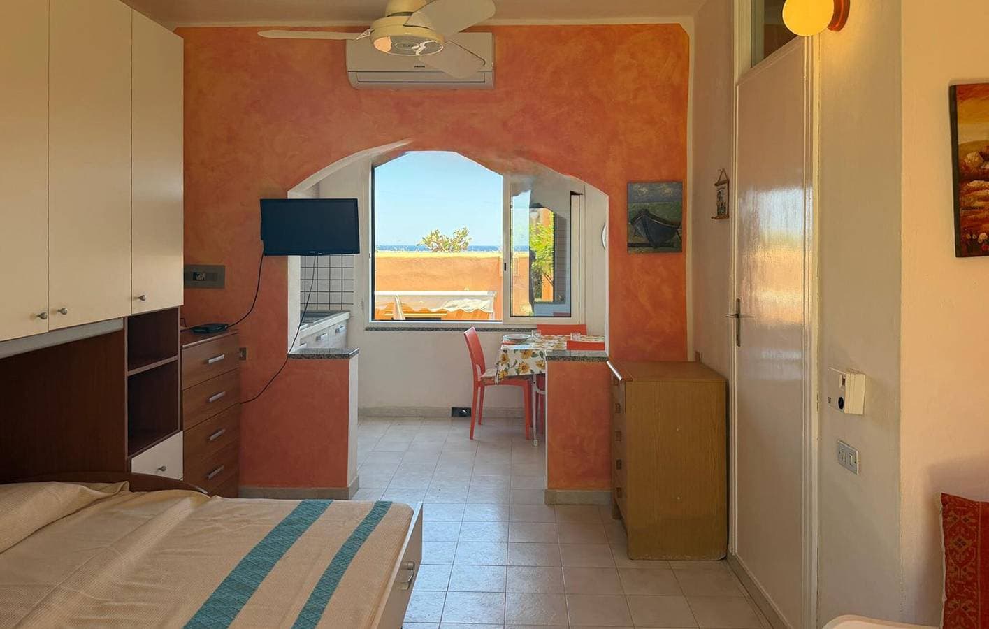 Foto 4 von 14: Gemütliche Wohnung am Meer mit Meerblick, Terrasse und Parkplatz in der Nähe von Costa Rei