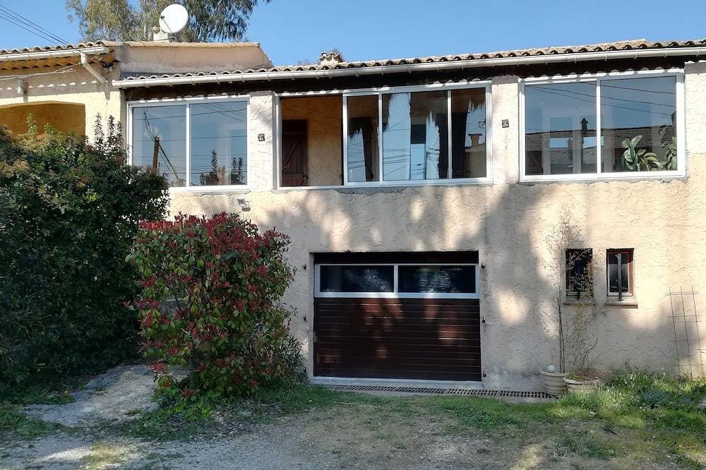 Foto 13 von 27: Ruhiges Zuhause in der Stadt der Mimosen