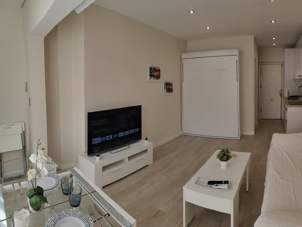 Foto 6 von 25: Charmantes Studio in Torremolinos: Wi-Fi, Balkon, nahe Strände, zentral gelegen