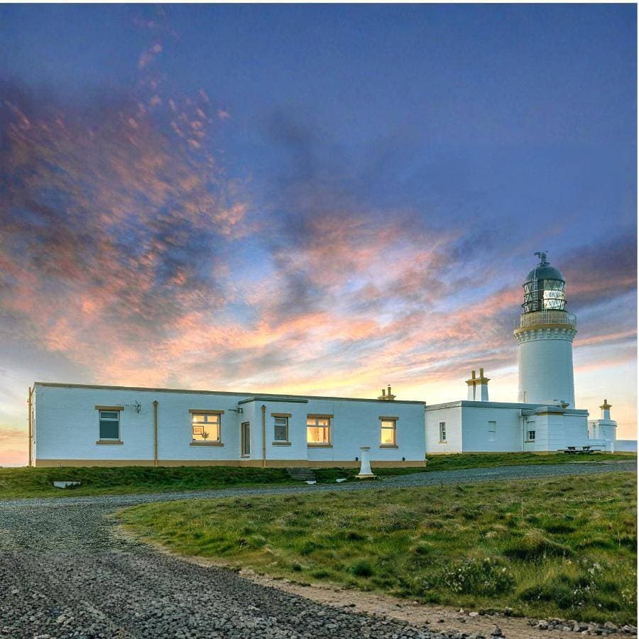 Self-catering Lighthouse Keeper's Cottage on the NC500 1