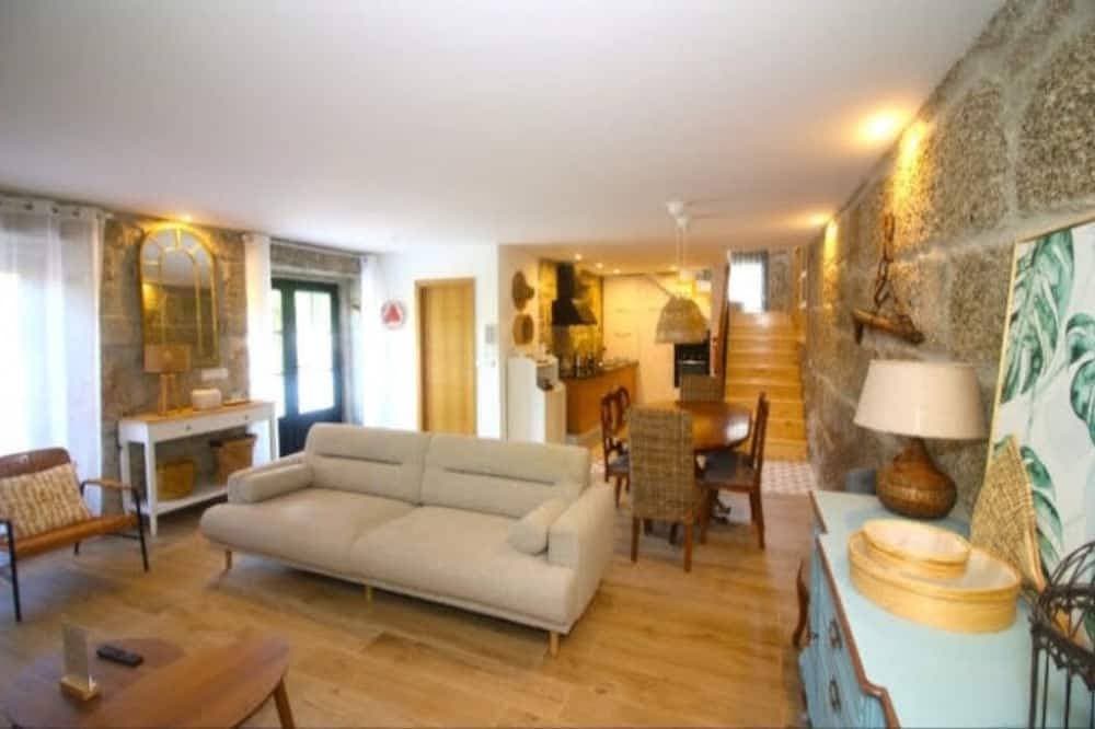 Foto 12 von 30: Villa Dos Santos - Gerês Country House, with mountain views
