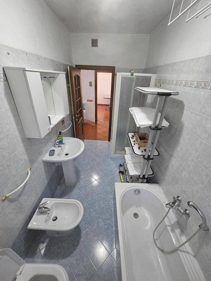 Foto 7 von 22: Three-Bedroom House