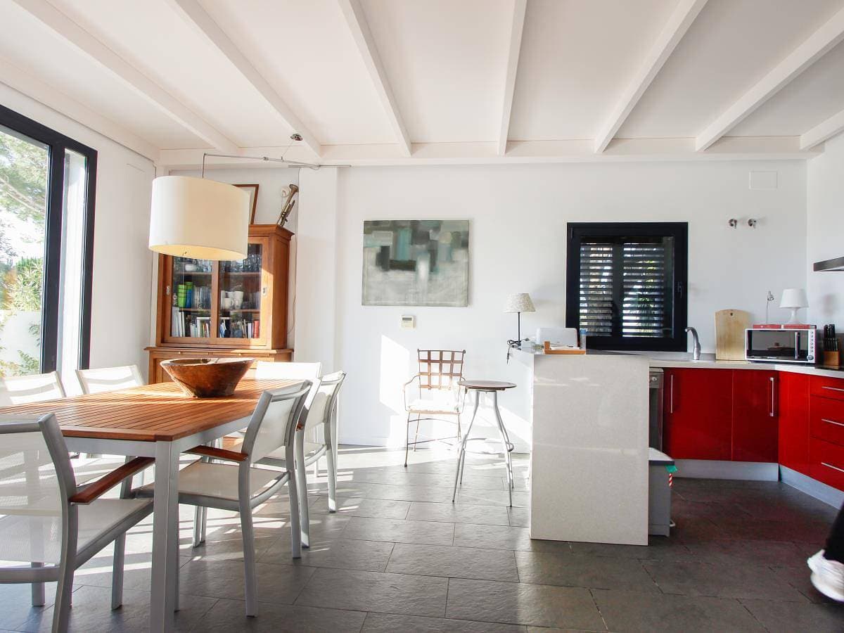 Foto 12 von 25: Casa Mamen - Modernes Haus mit Pool in Strandnähe für bis zu 6 Personen