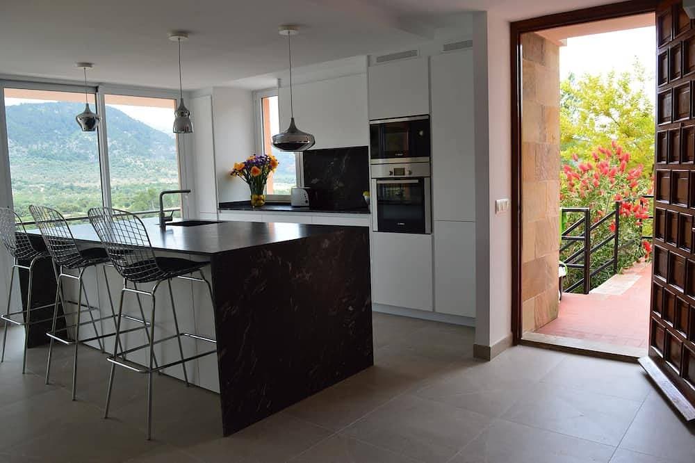 Foto 13 von 30: Luxusvilla mit Pool und Blick auf die Sierra Tramuntana 15 'vom Strand entfernt