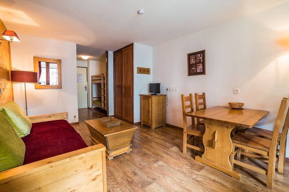 Foto 4 von 14: Gemütliches Studio mit Ostbalkon, Parkplatz und WLAN