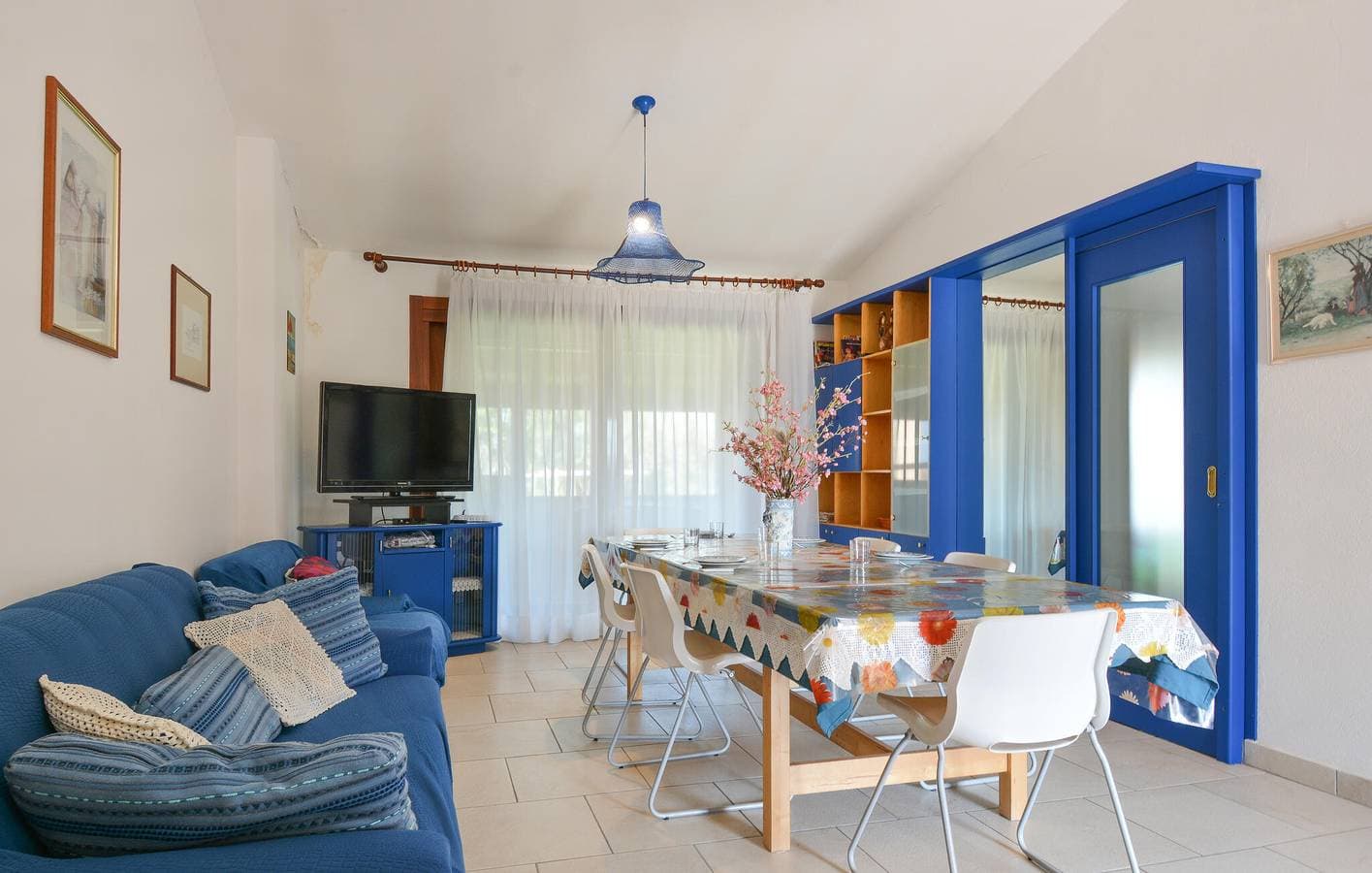 Foto 6 von 36: Gemütliche Strandwohnung mit AC, Parkplatz, Terrasse & WiFi