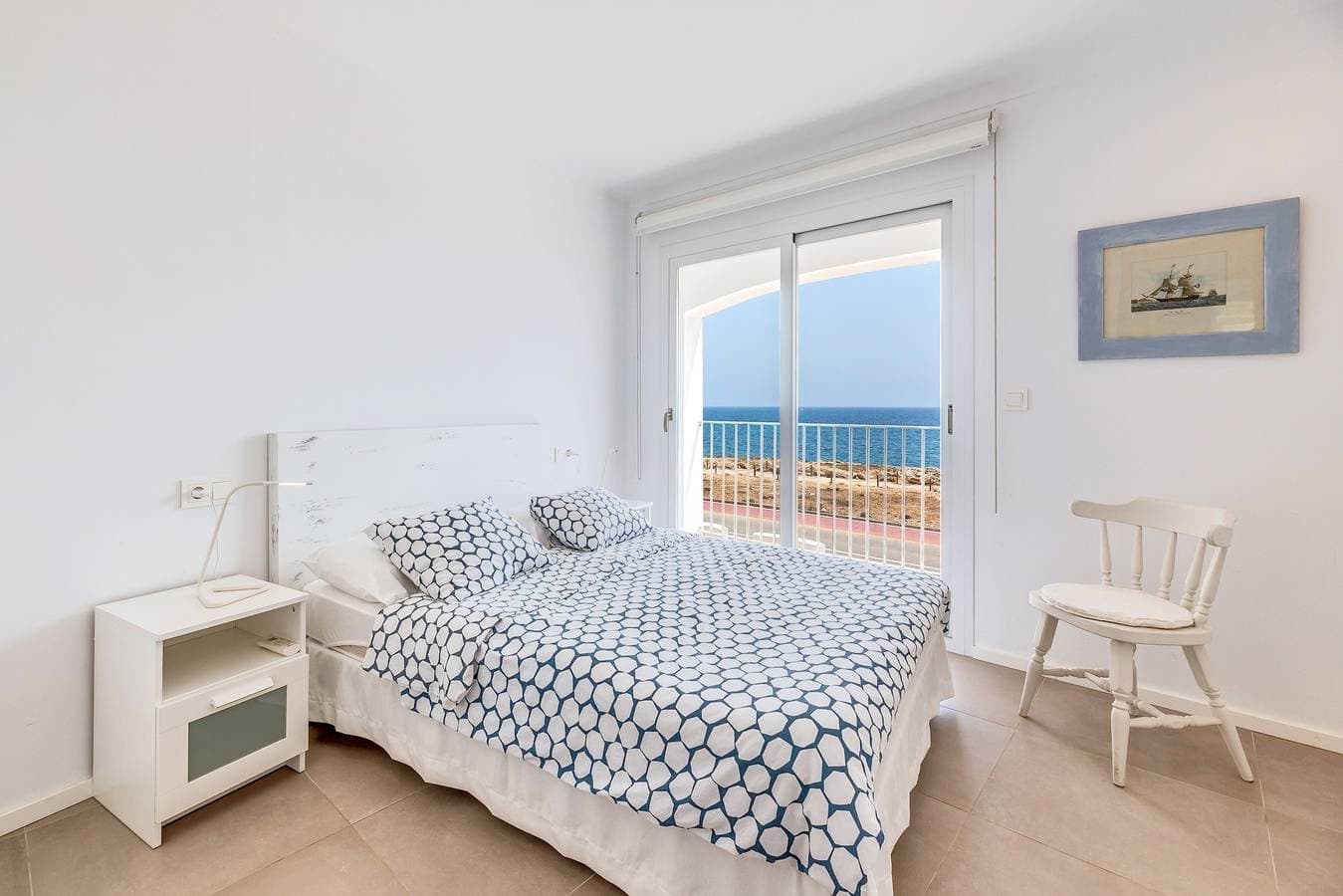 Foto 11 von 25: Klimatisiertes Ferienhaus mit Balkon, Terrasse, Meerblick und WLAN