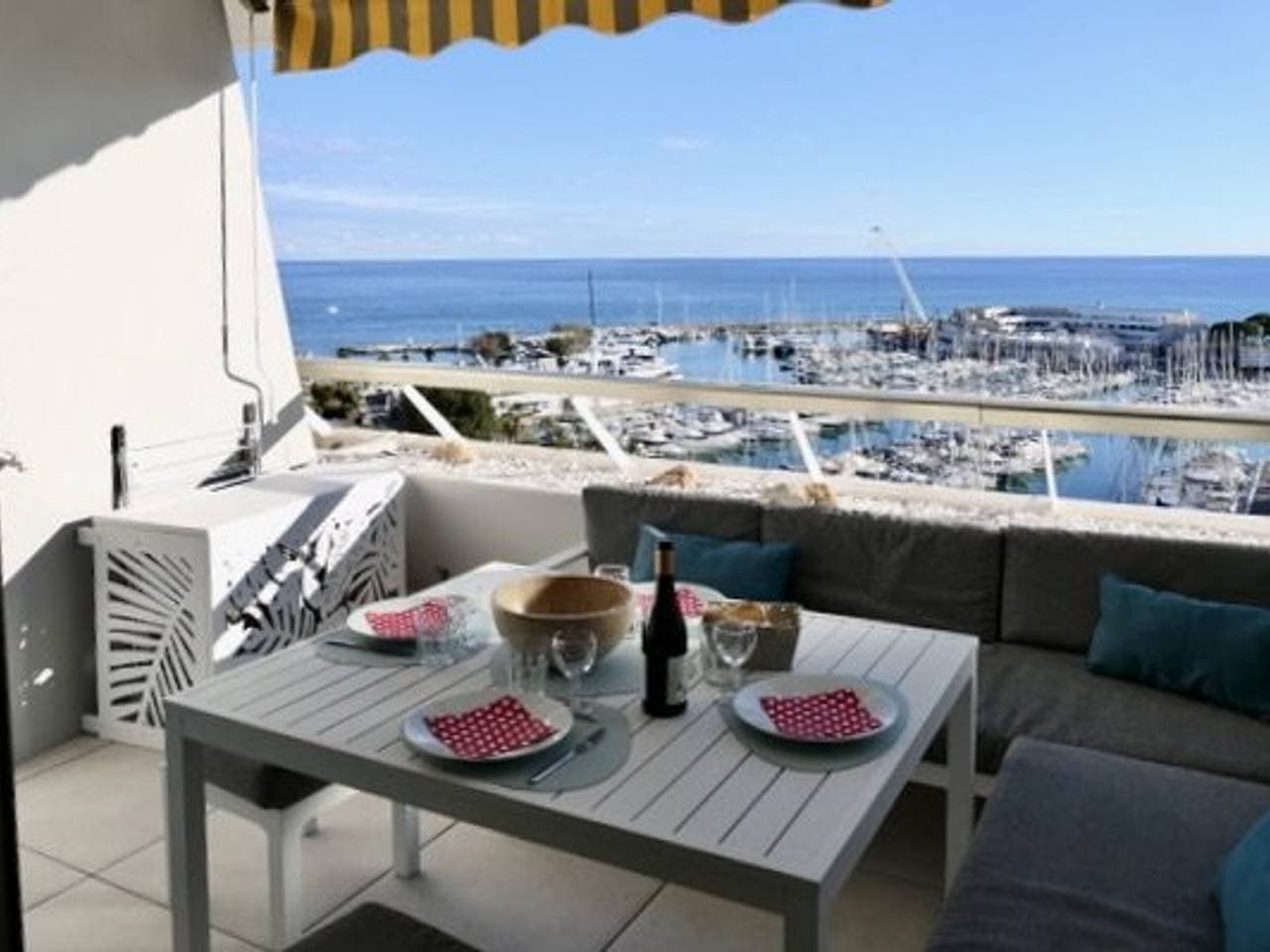 Foto 7 von 16: Klimatisiertes Studio mit Meerblick, 2-4 Personen, optionales Parken in Villeneuve-Loubet Strand