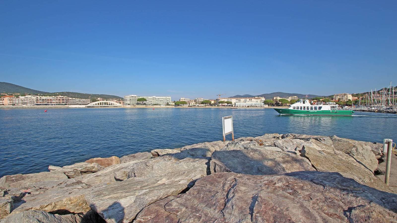 Foto 9 von 10: Wohnung für 2/4 Personen - Meerblick - Klimaanlage - WiFi - Zentrum und Strand - Sainte Maxime