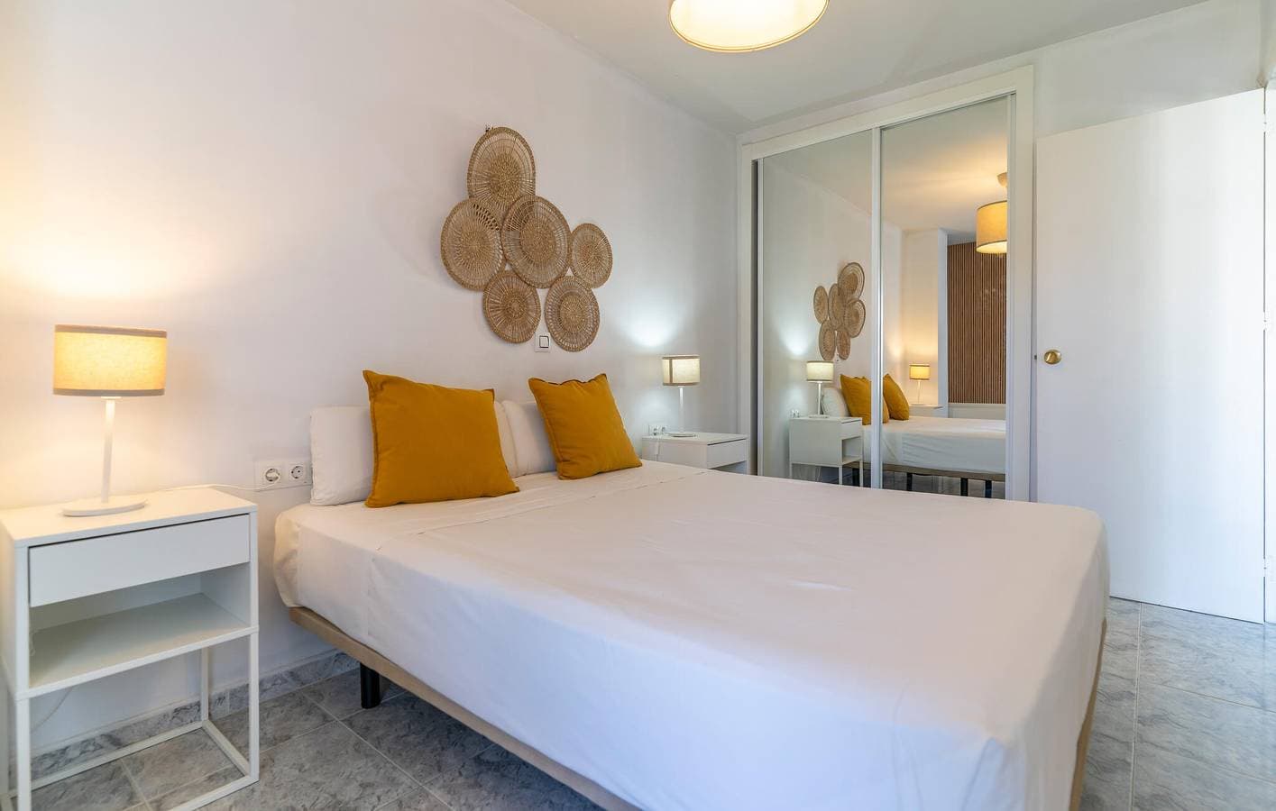 Foto 6 von 17: Appartement am Strand mit Wi-Fi, AC, Pool und Küche - 2,5 km bis Playa de los Boliches