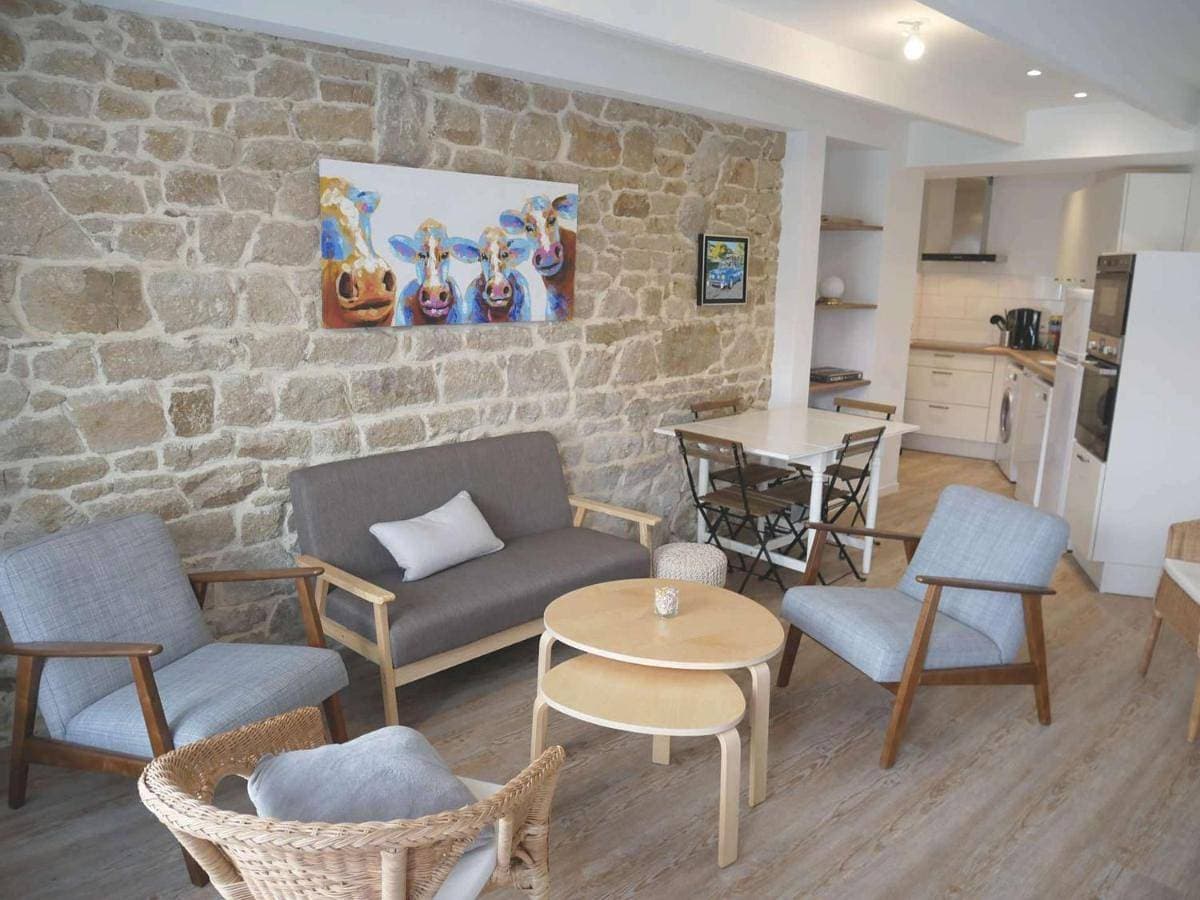 Maison de ville rénovée à Étel, 3 pièces, 60m², proche port, commerces et plage - Fr-1-479-115 1