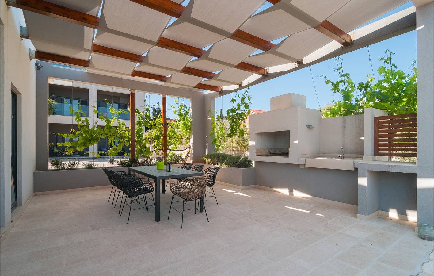 Foto 3 von 33: Gemütliche Ferienwohnung mit Meerblick, Pool und Terrasse, 400 m vom Strand entfernt
