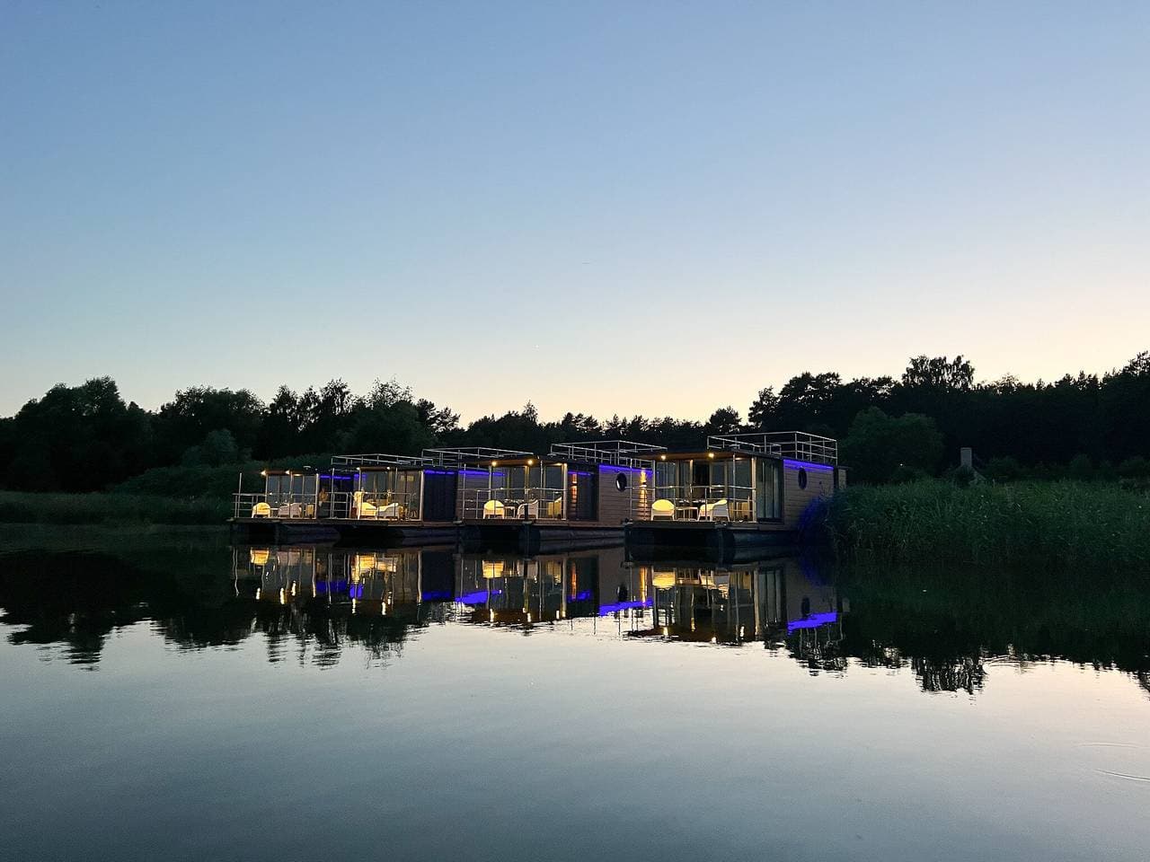 Foto 4 von 33: Hausboot in Łazy am Jamno-See und Meer