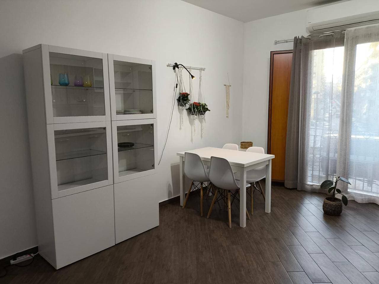 Foto 9 von 26: One-Bedroom Apartment with City View