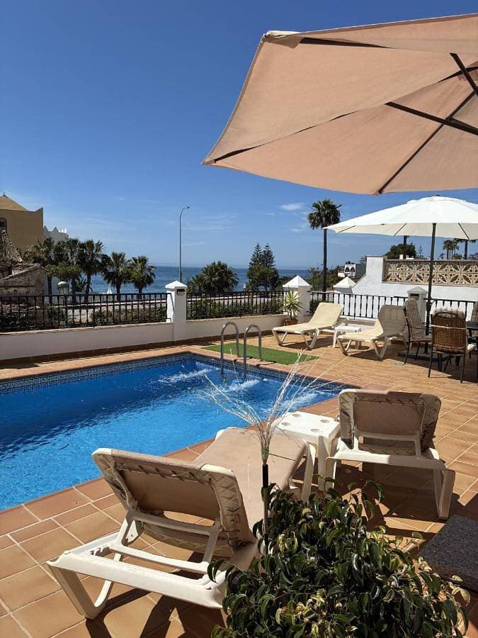 Villa Casa Rosi, familiar, vistas al mar, piscina privada y AA 1