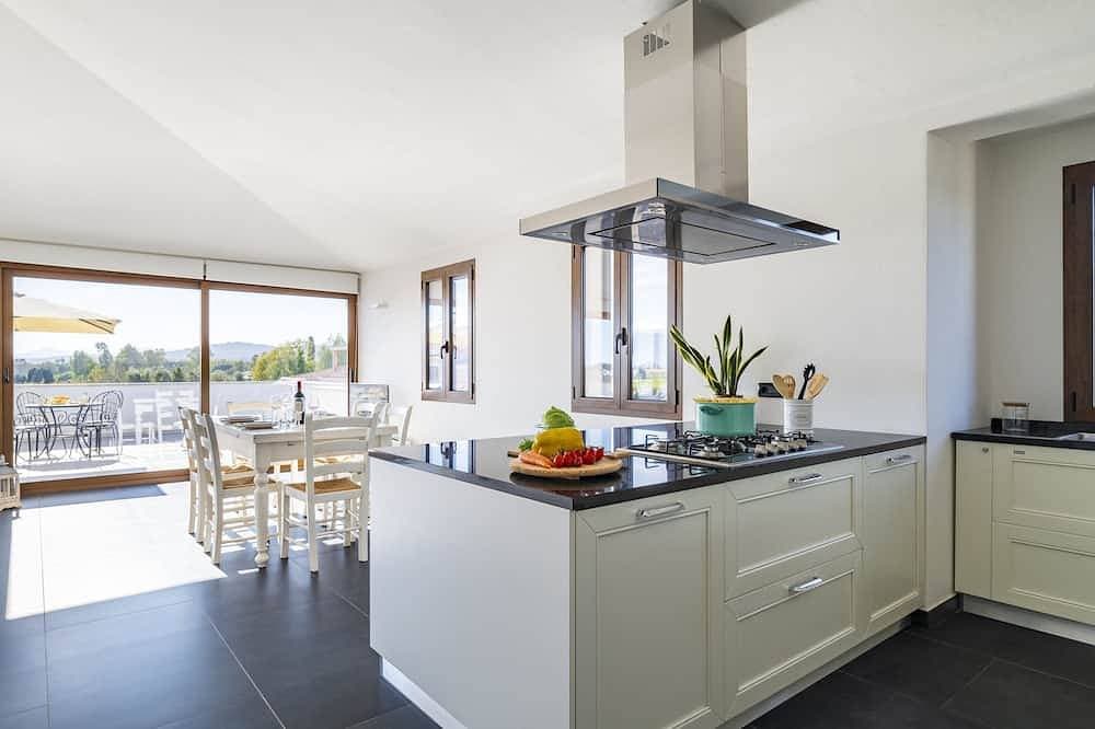Lighthouse Holiday Home 1