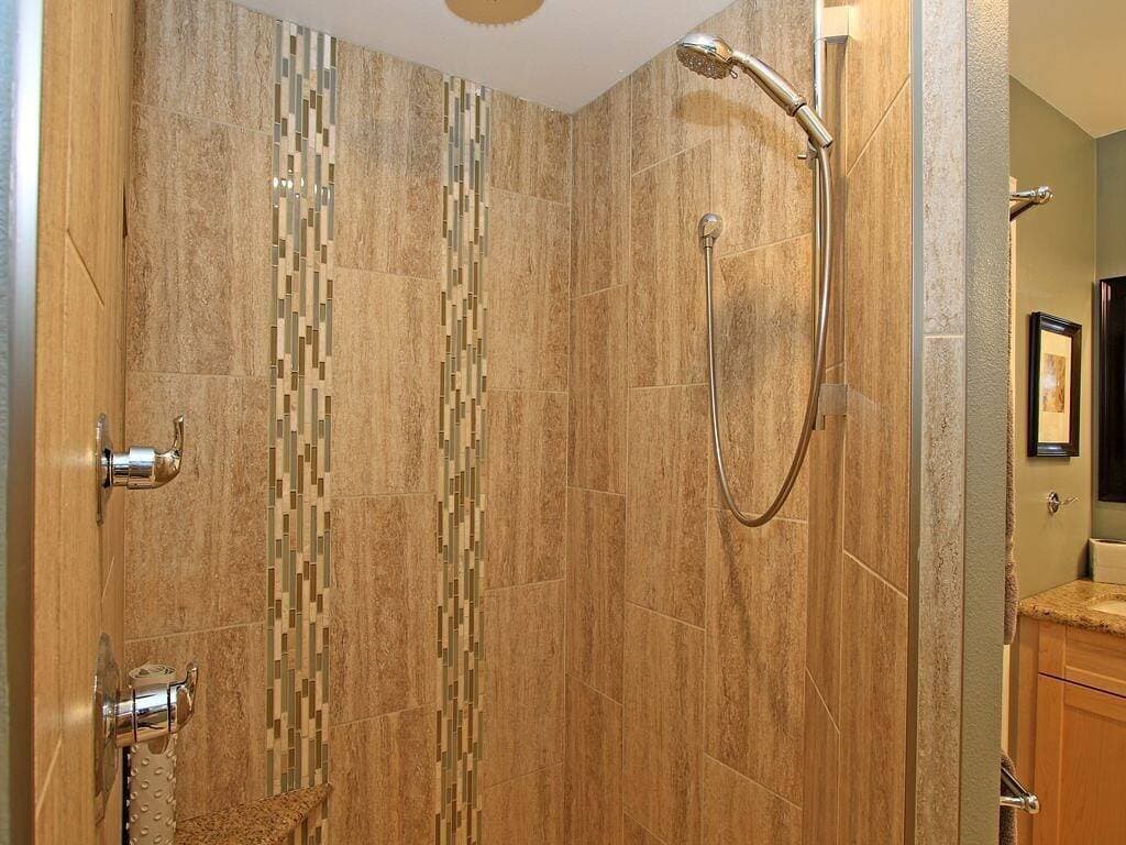 Foto 7 von 27: Indian Wells Pool Home - Toller Ort für Familie und Freunde zum Schwimmen, Essen und Entspannen.