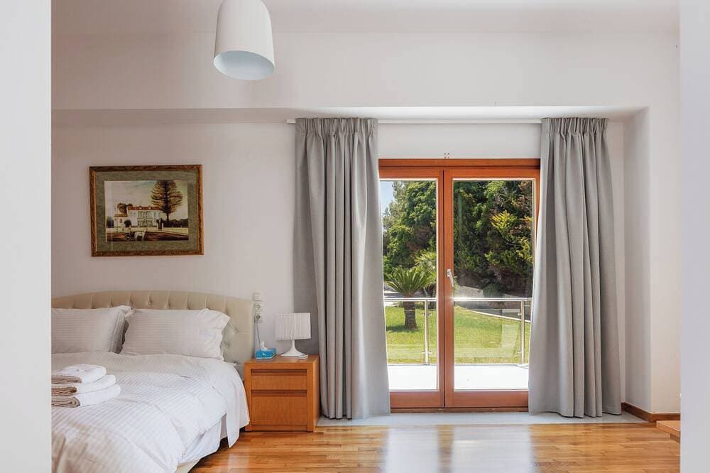 Foto 2 von 30: 8Br Twin-Villa Retreat in Lush Gardens