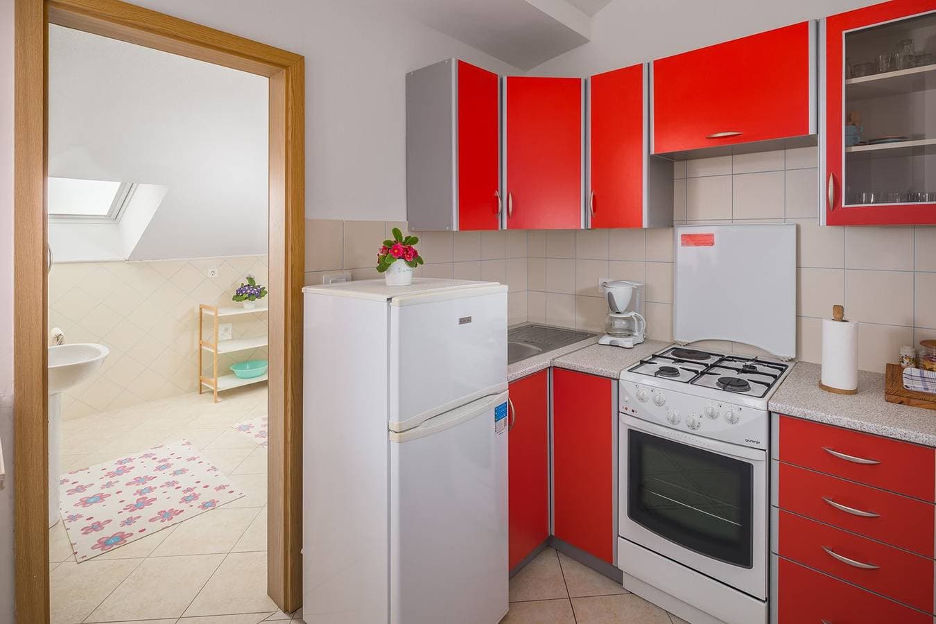 Foto 13 von 22: Apartment mit Meerblick, Balkon, WLAN und Parkplatz – 1,5 km vom Strand entfernt