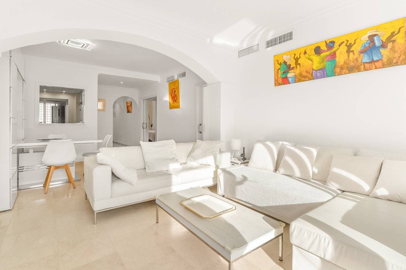 Foto 4 von 22: Apartment „Jardines Santa Maria Golf Elviria“ mit Pool, WLAN & Klimaanlage