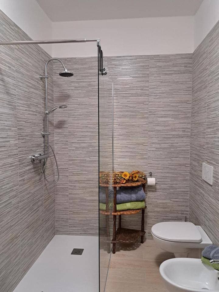 Foto 12 von 20: Double Room with Private Bathroom
