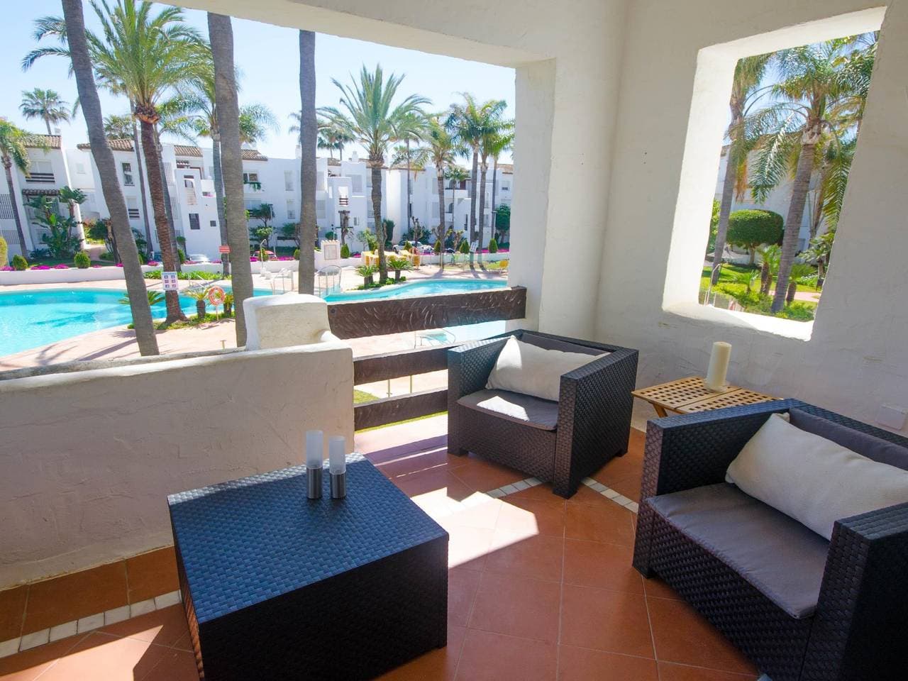 Foto 3 von 48: Apt. Terraza de Agustina-Pool direkt am Strand