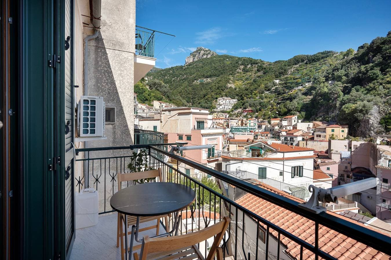 Foto 6 von 23: Ferienhaus 'A' Russella' mit Meerblick, Wi-Fi und Klimaanlage