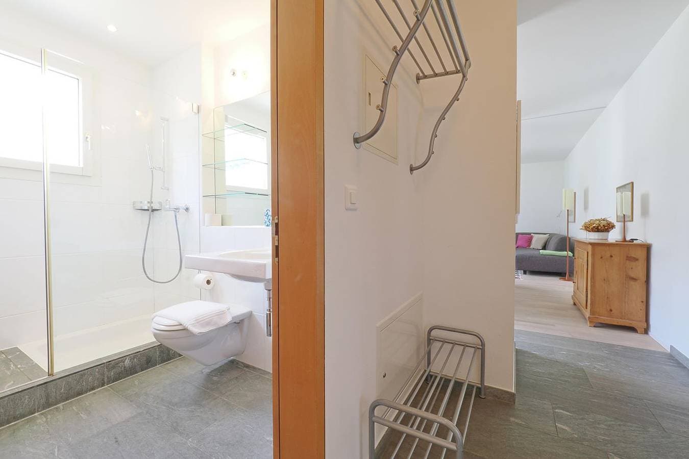 Foto 10 von 12: Residenza Alpenrose 24 – Helle Wohnung mit Seesicht & Top Lage