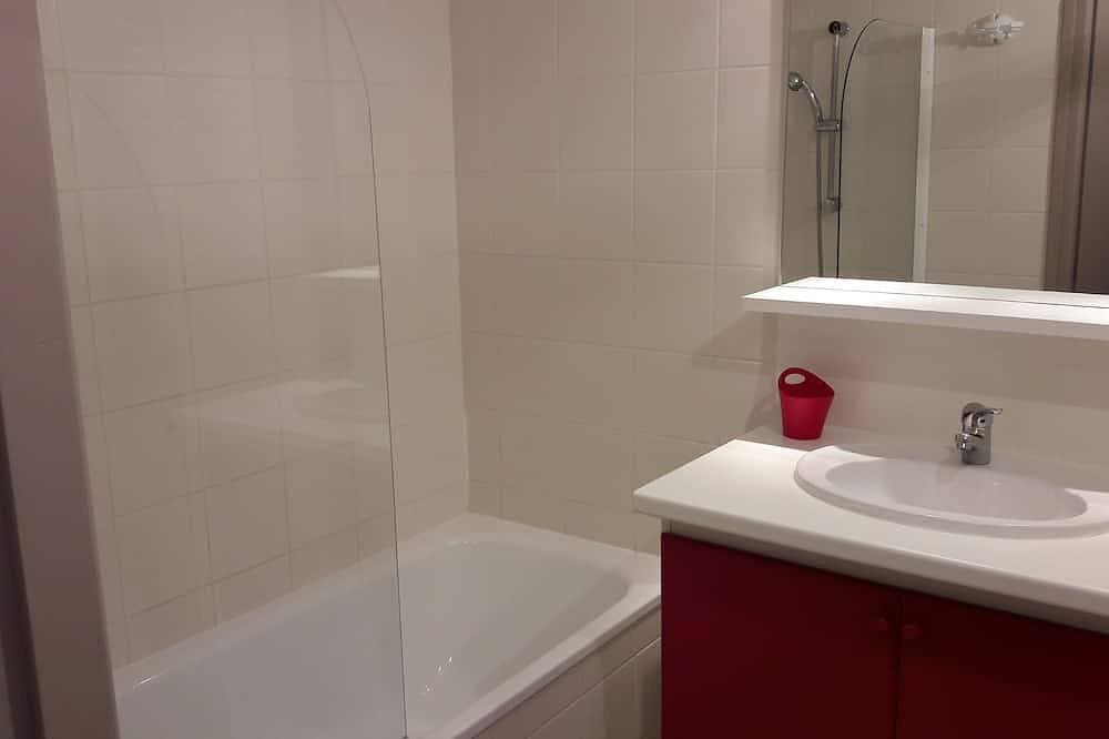 Foto 2 von 24: Großes Studio 27 m2 - in Residenz Tourismus *** mit Schwimmbad