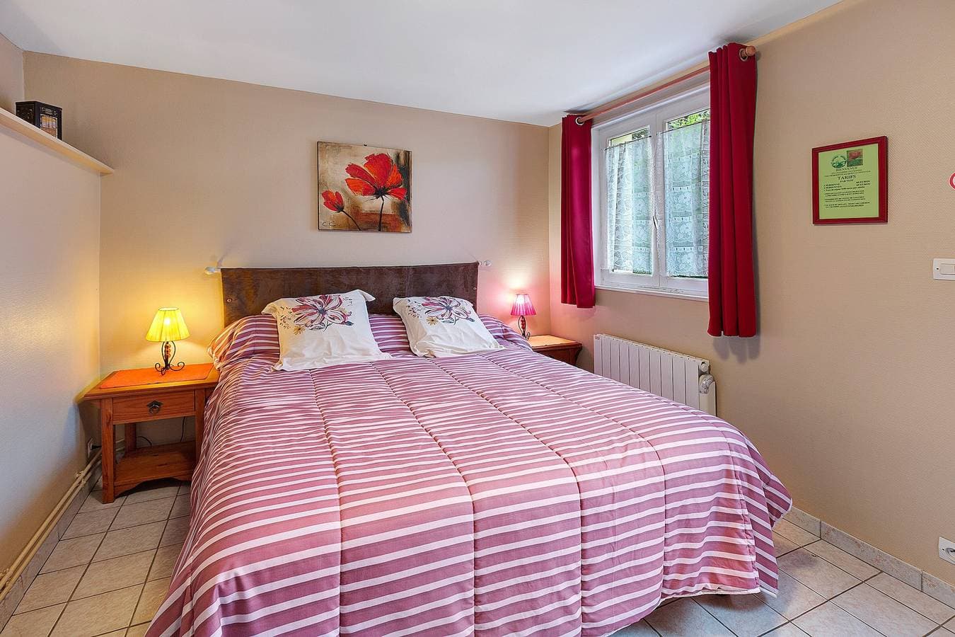 Foto 2 von 26: Gästezimmer 'Chambre Lecarpentier - Coquelicot' mit gemeinsamer Terrasse, gemeinsamem Garten, WLAN