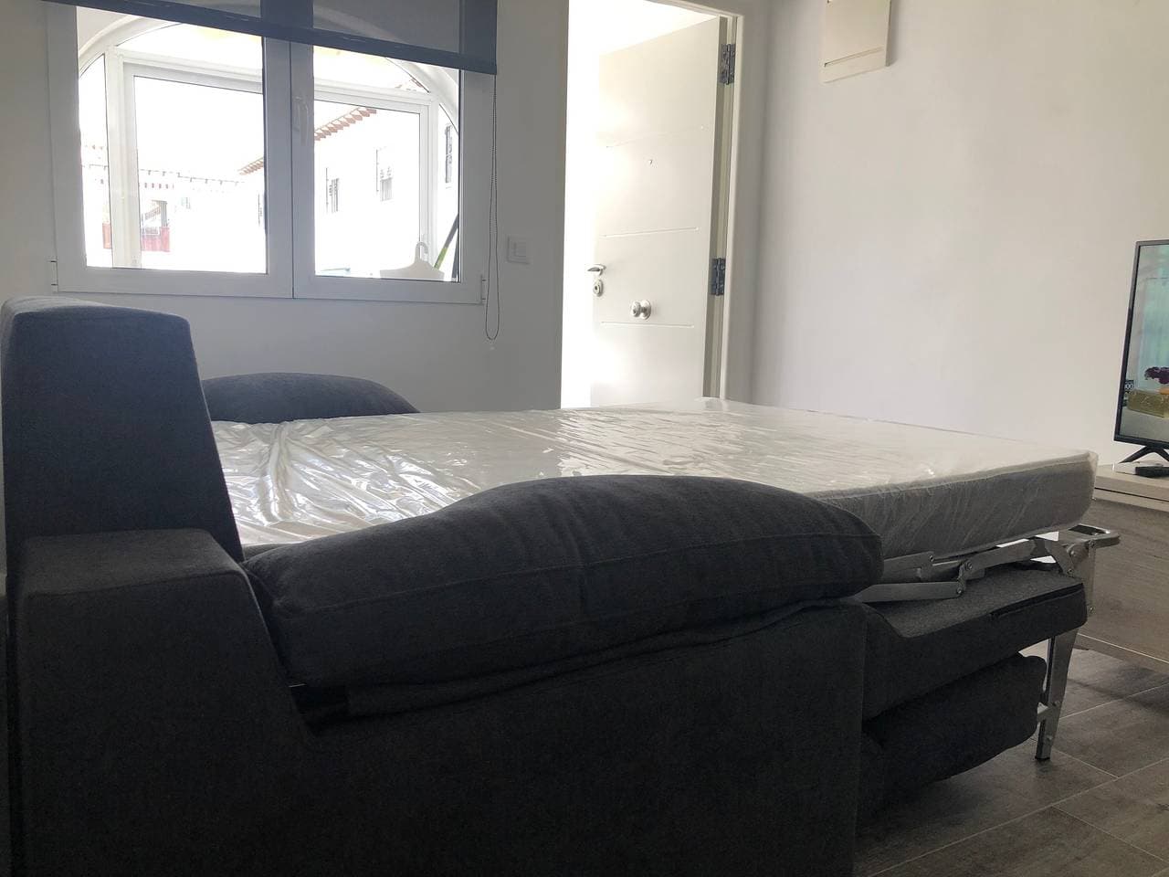 Foto 4 von 45: Ferienwohnung 'Bungalow 58' mit Gemeinschaftspool, Wi-Fi und Klimaanlage