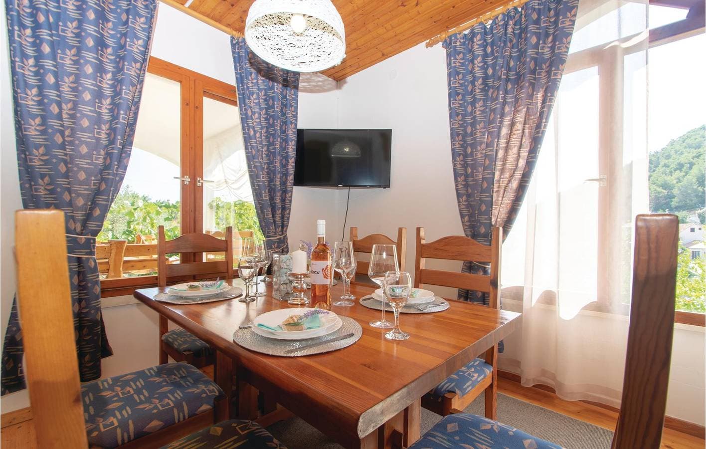 Foto 12 von 30: Gemütliche Ferienwohnung mit Terrasse, WLAN und 1,5 km zum Strand
