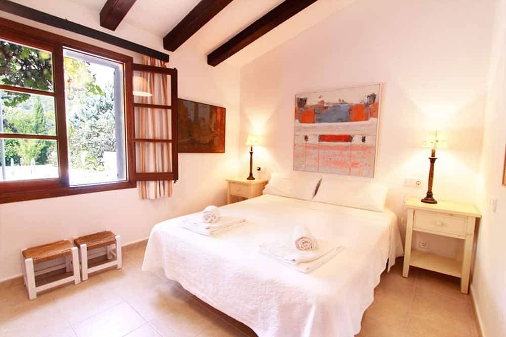 Foto 2 von 16: Private Villa, nur wenige Gehminuten vom Strand von Puerto Pollensa entfernt, mit WLAN, Klimaanlage und Sky-TV