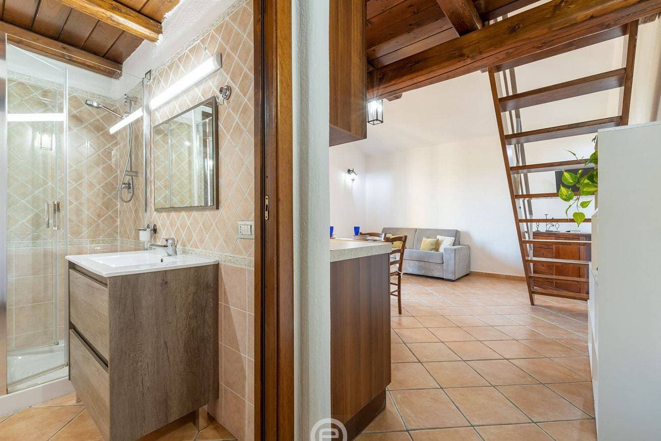 Foto 12 von 28: Ferienhaus für 2 Personen mit Balkon/Terrasse