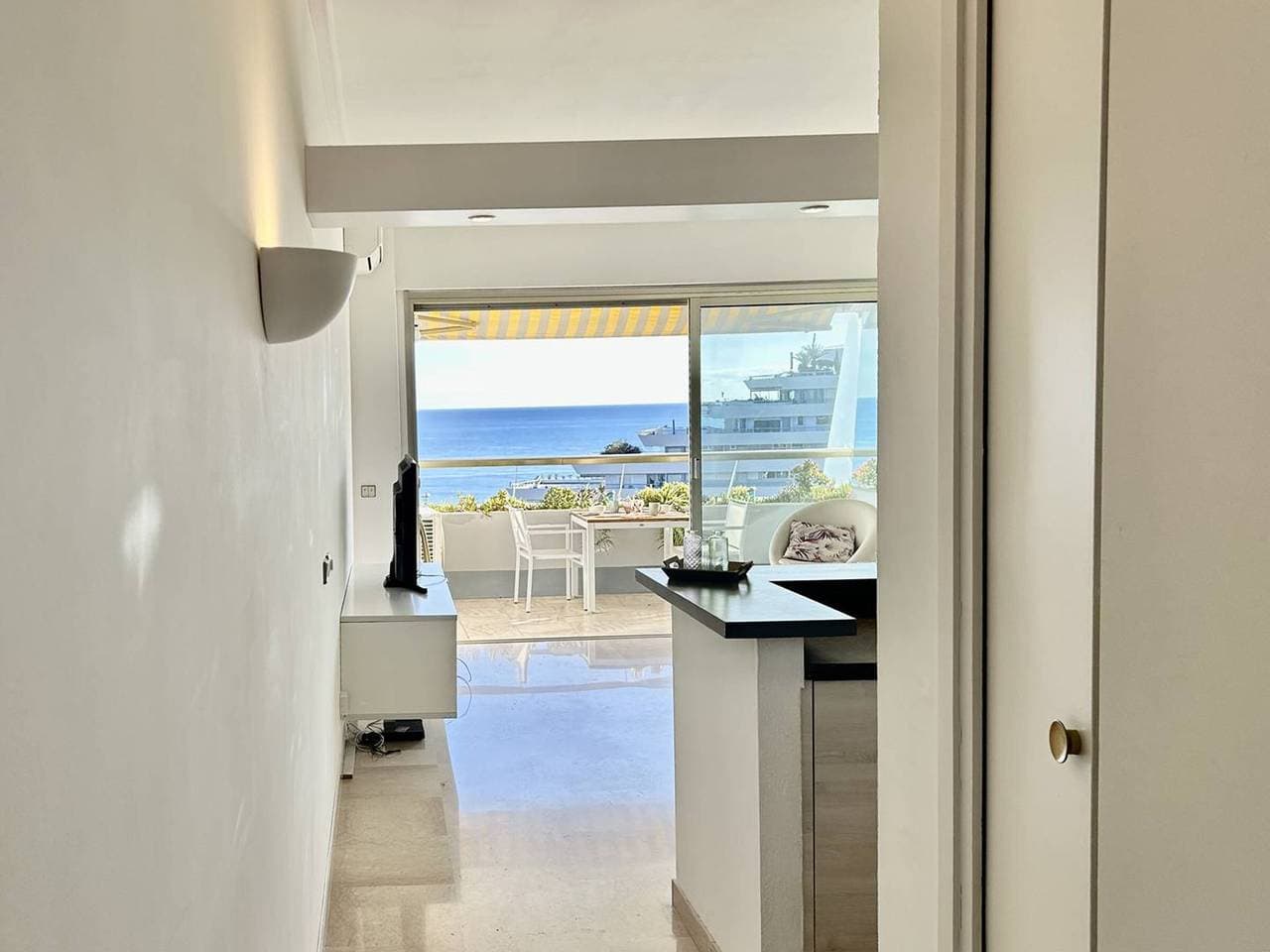 Foto 3 von 13: Zeitgemäße 2-Zimmer-Wohnung – Strand von Villeneuve-Loubet