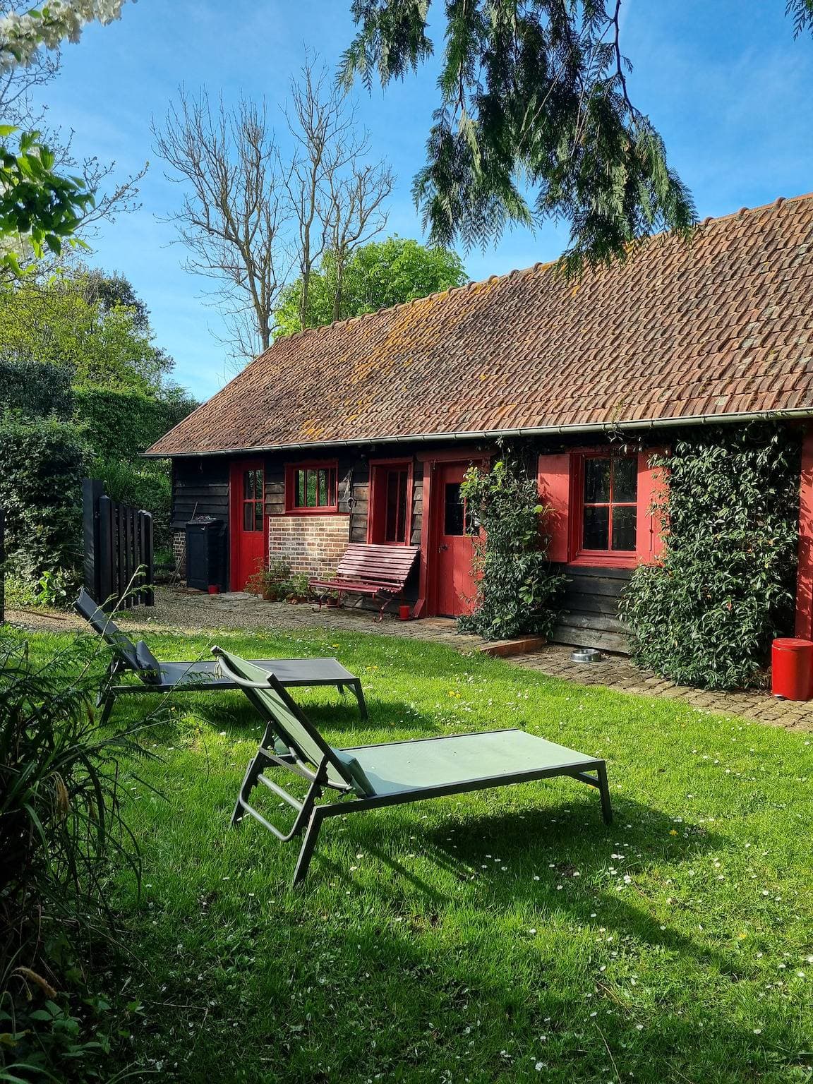 Maison Rouge 1