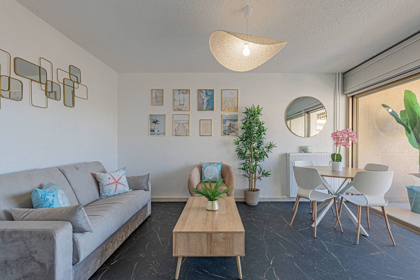 Foto 7 von 38: Ferienwohnung für 4 Personen mit Terrasse