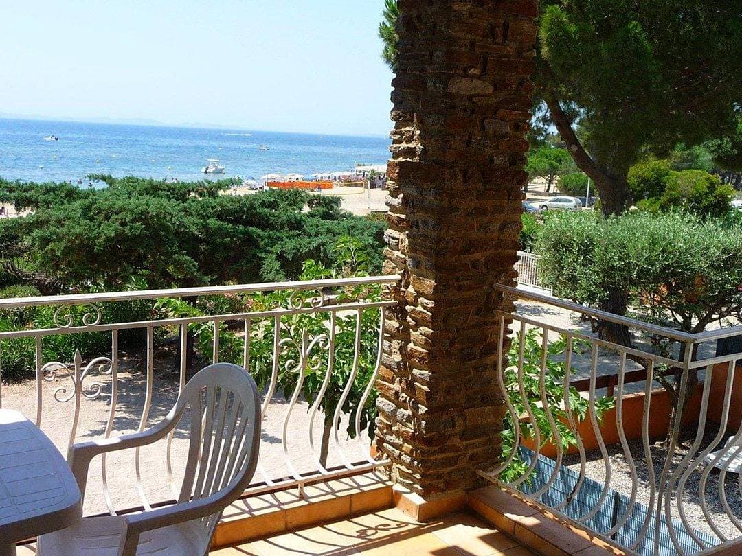 Foto 6 von 26: (6) Apartments mit Beheiztem Pool und Blick Aufs Meer zu 10 meter vom Strand
