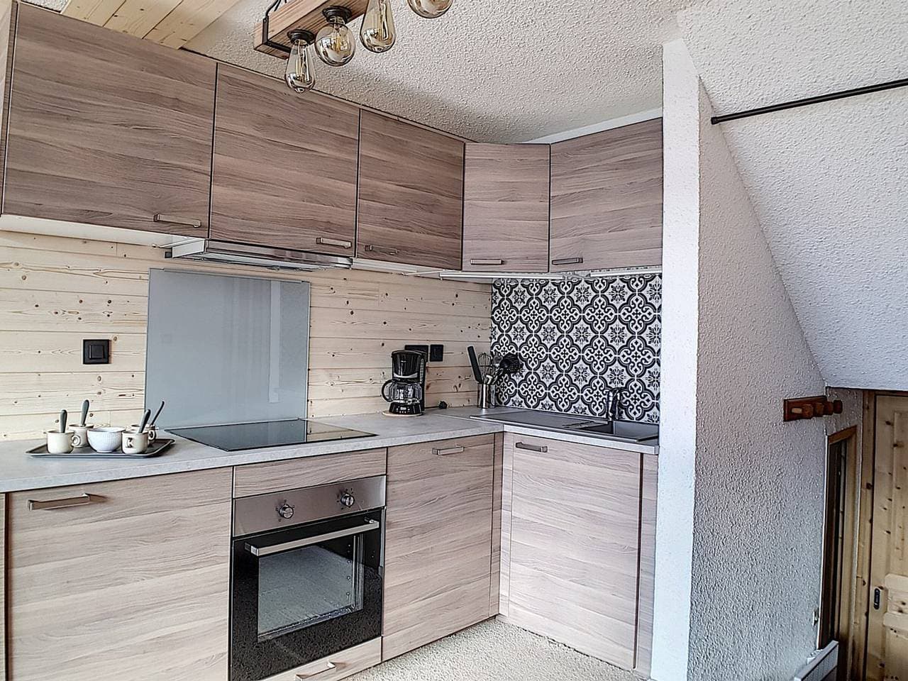 Foto 7 von 22: Renoviertes Studio am Pistenrand mit Balkon und Wifi