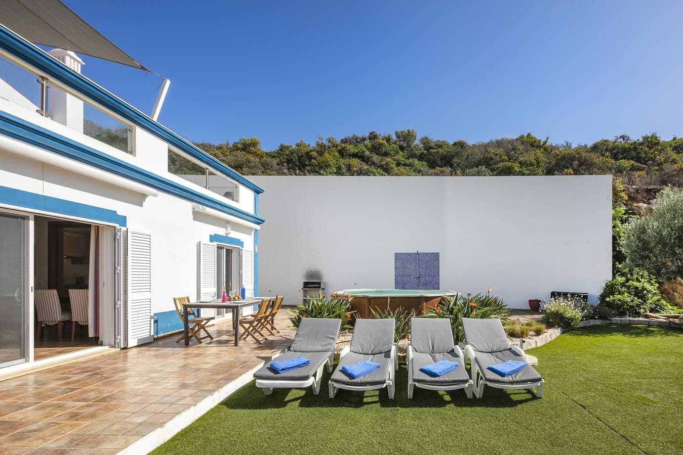Foto 12 von 29: Villa für 4 Personen mit Garten