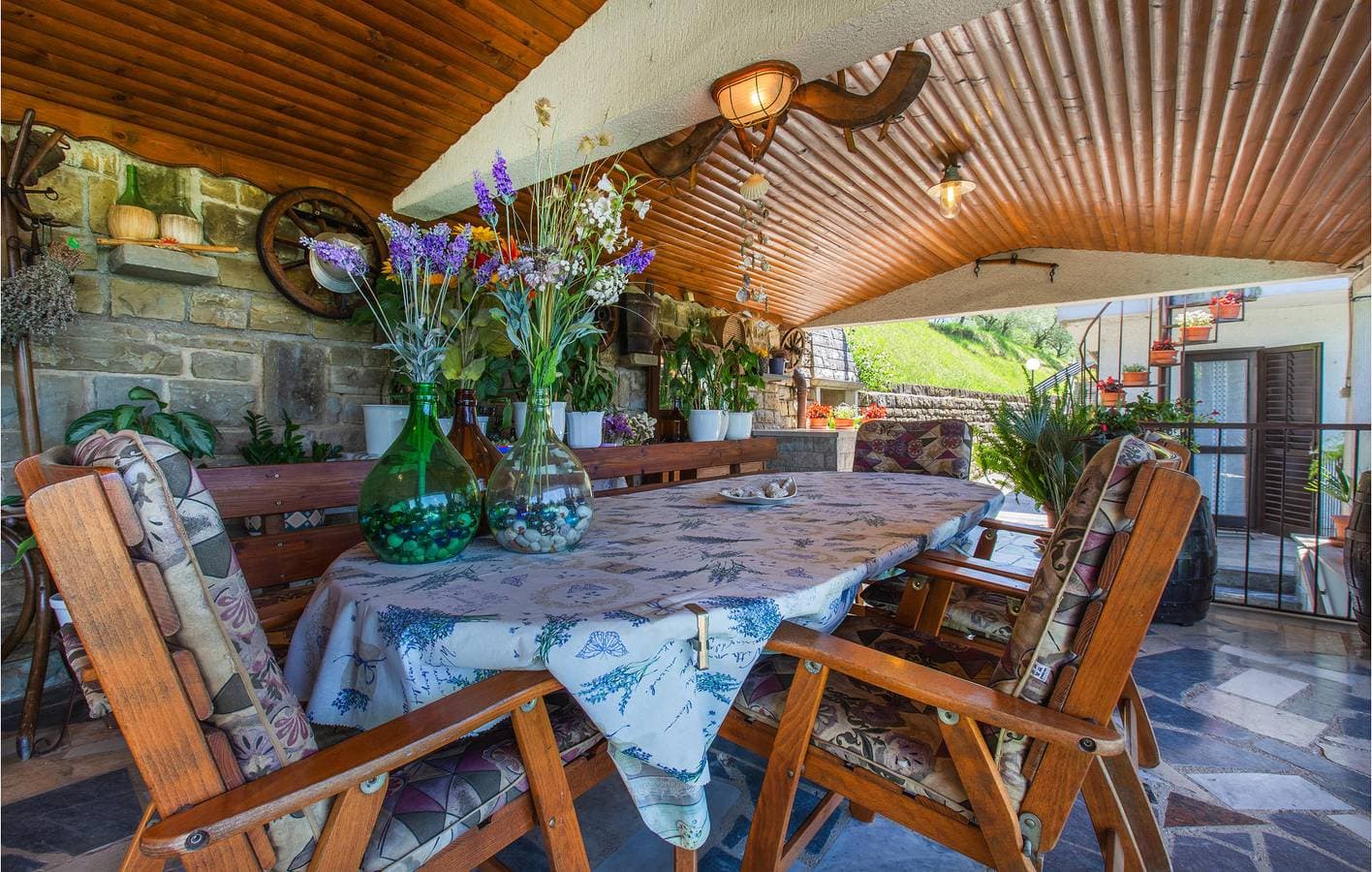 Foto 7 von 20: Ferienwohnung für 5 Personen mit Terrasse