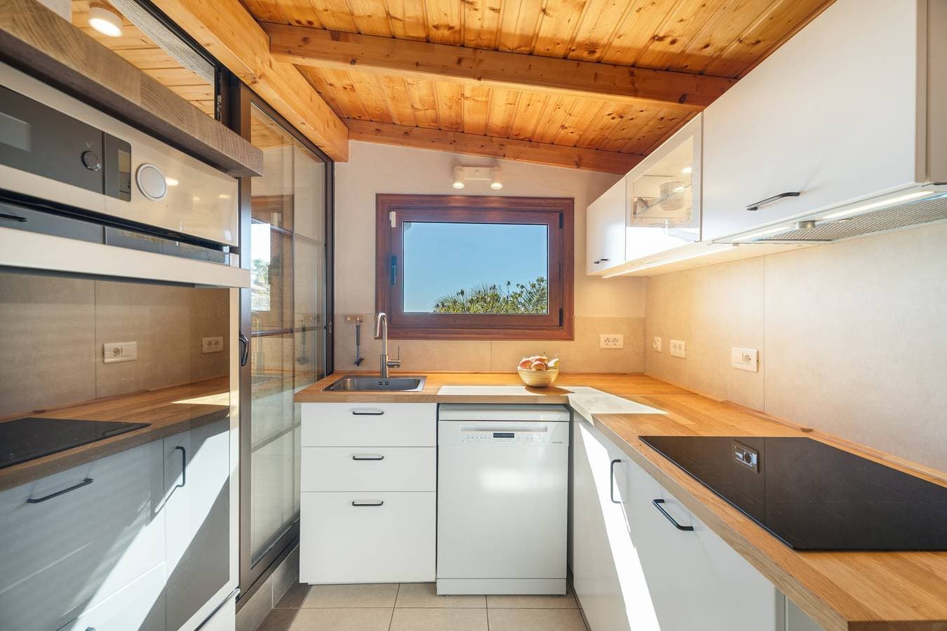 Foto 11 von 29: Ferienstudio 'Mirador Amanay' mit Meerblick, WLAN und Klimaanlage